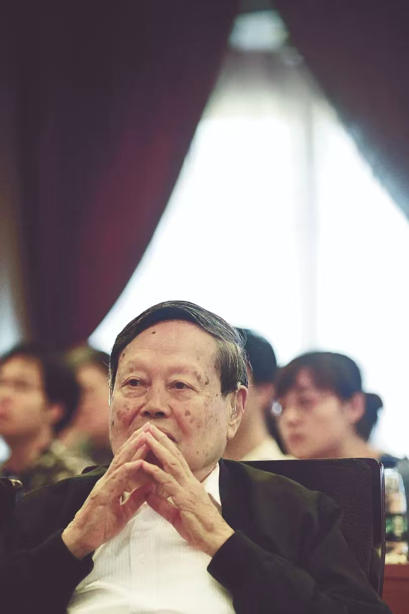 20251021-杨振宁-提供-图片3png