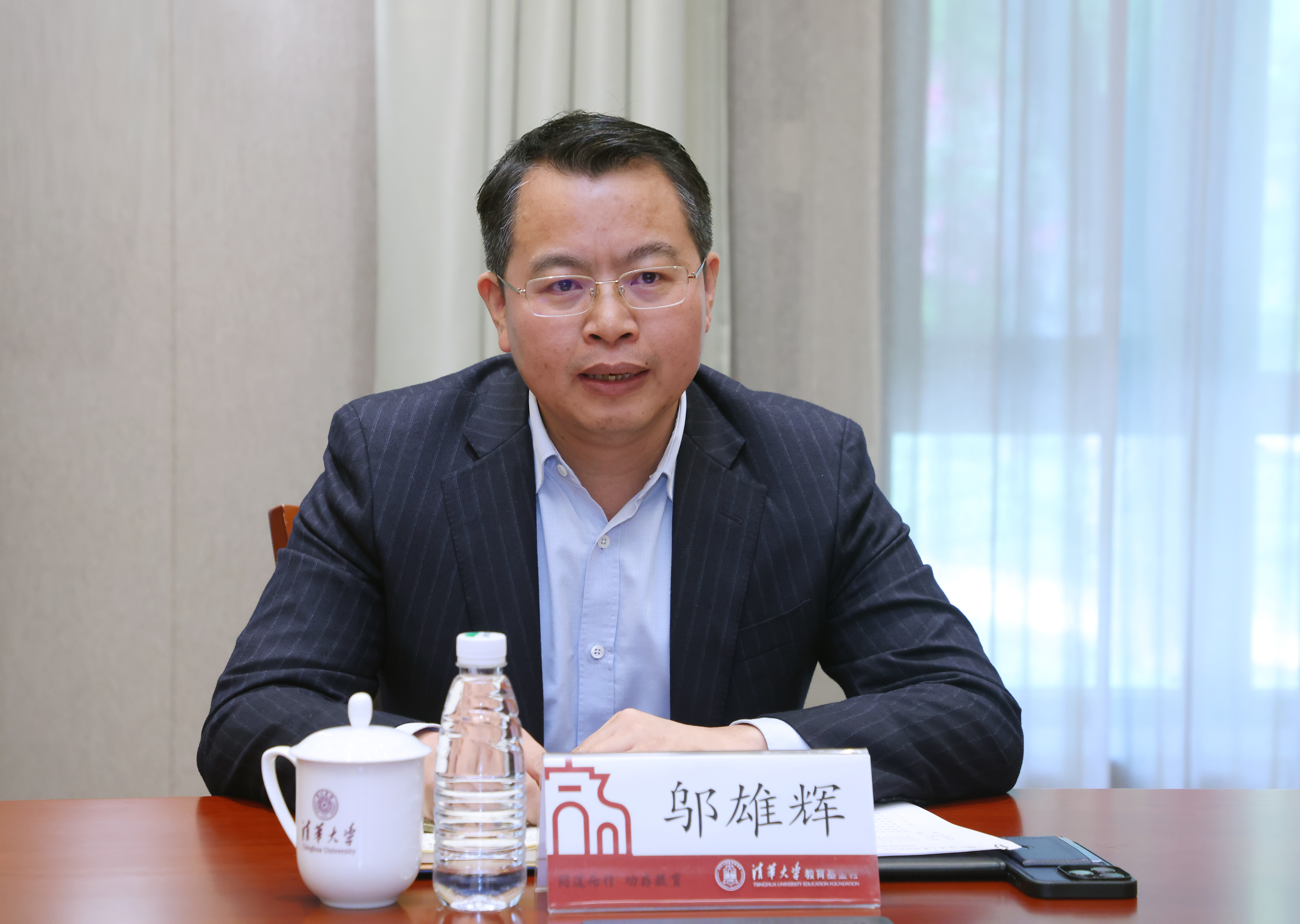 20240417-邬雄辉校友捐赠支持乐竞官方端网站登录入口攀登计划-许德刚-图说 (2).JPG