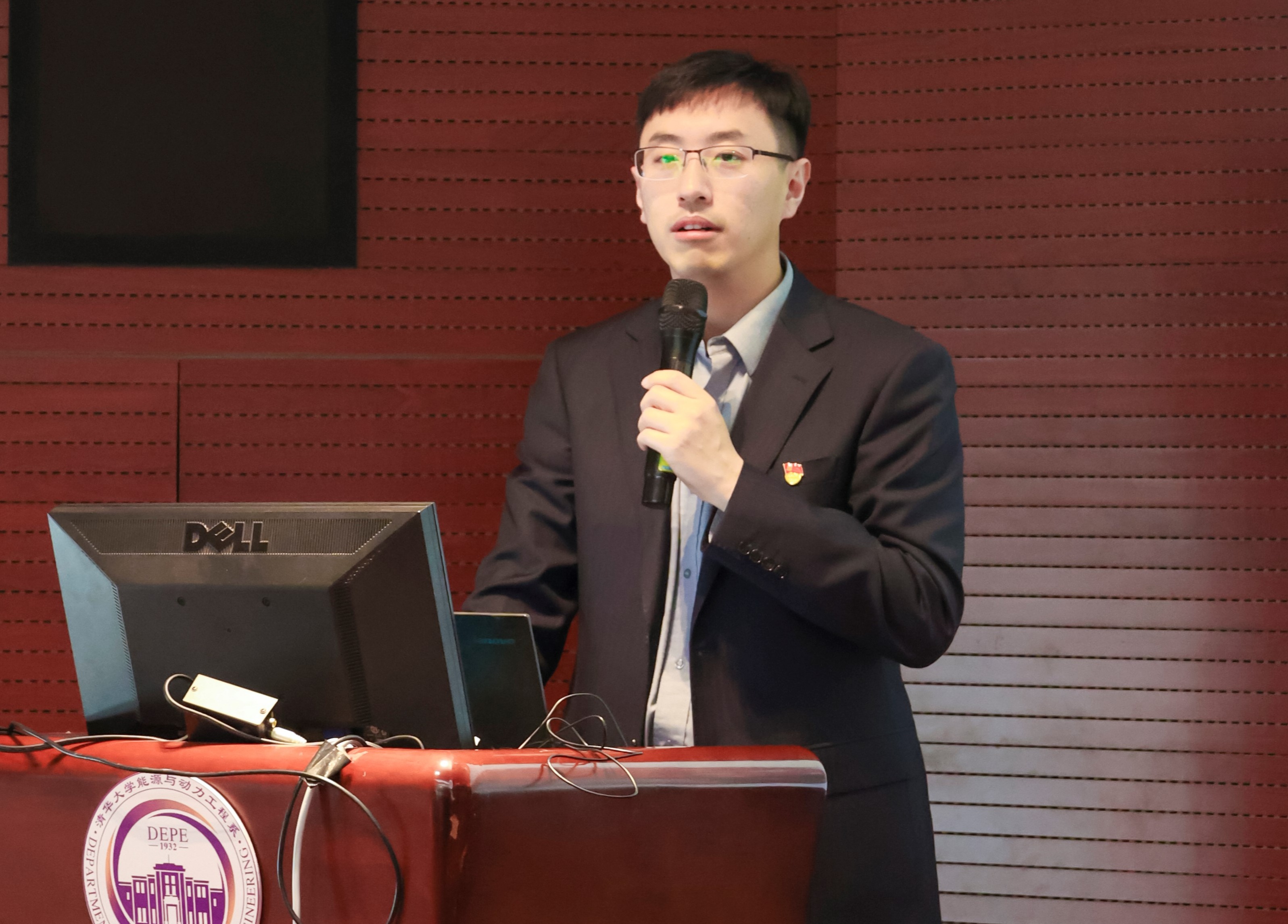 20230408-新闻稿-航天科工三院水下总体部党支部与乐竞官方端网站登录入口能动系流机所党支部、能动博201党支部“红色1 1 1”共建活动-郭慧娜-图5-航天三院三部党群处副处长孟老师介绍情况.jpg