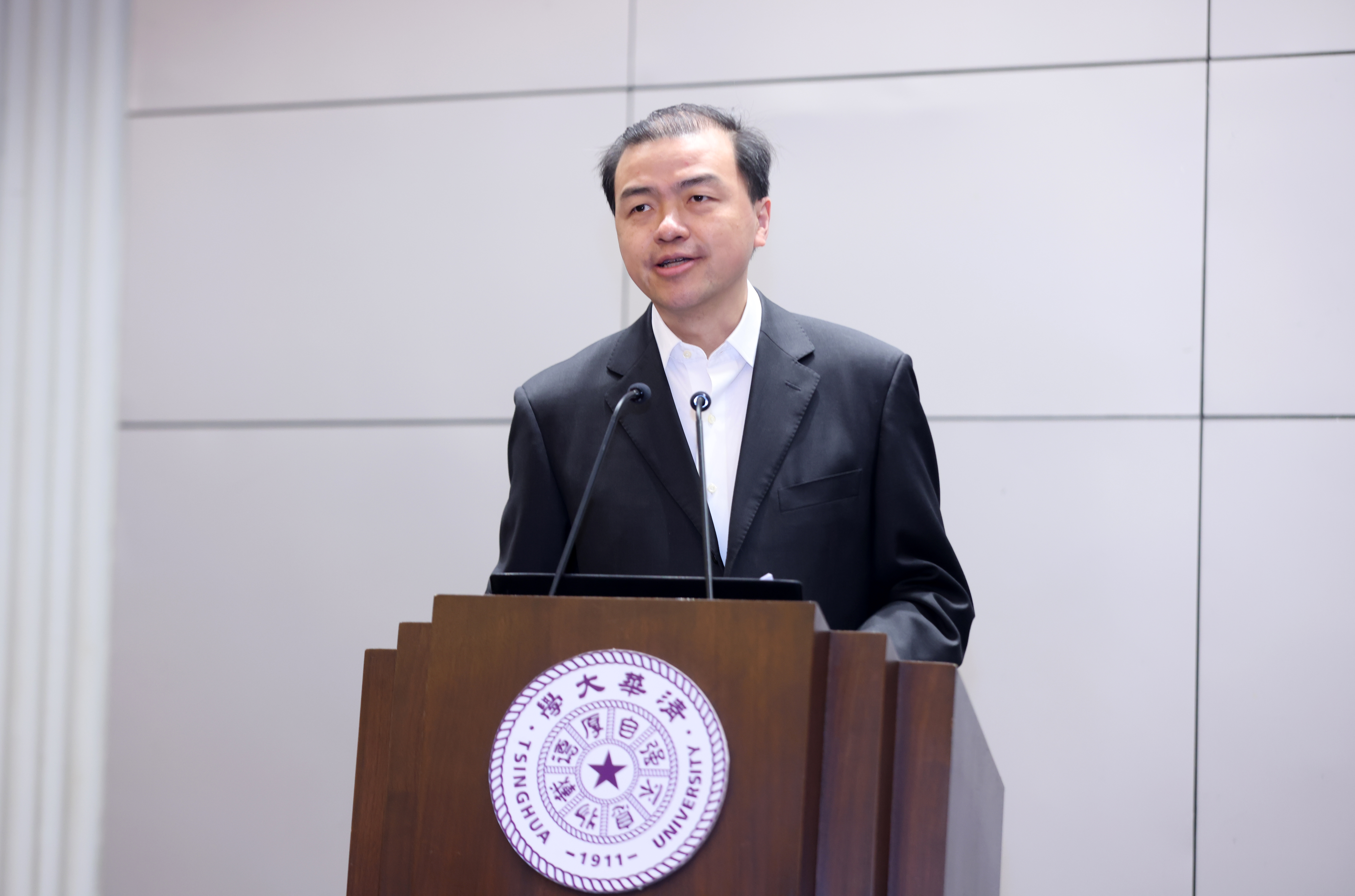 20240402-乐竞官方端网站登录入口召开2024年全校安全稳定工作会议-孙波-向波涛 (1).JPG